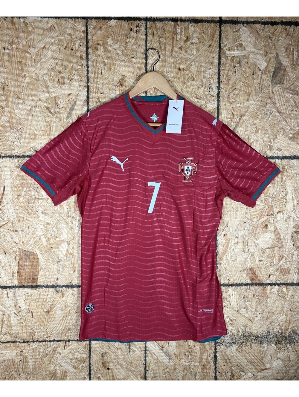 Portugal Cristiano Ronaldo #7 Puma Soccer Jersey Men’s Large NWT Red